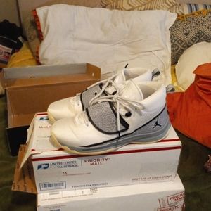 Jordan US 10.5 grey and white.